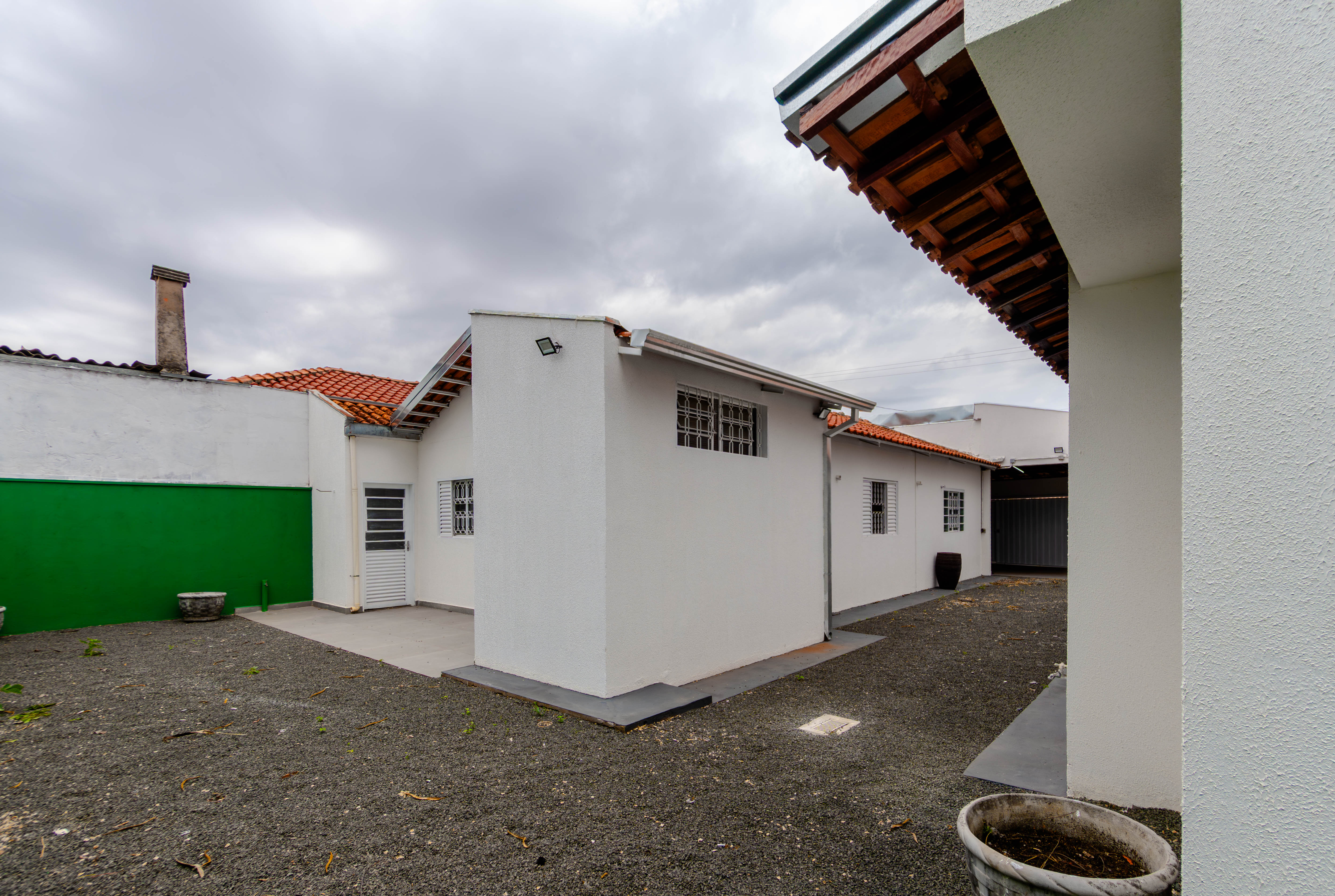 Quintal — edícula